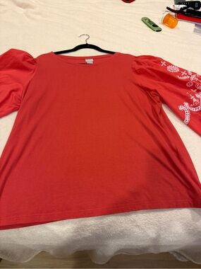 Chico's Red Short-Sleeve Crewneck Tee
